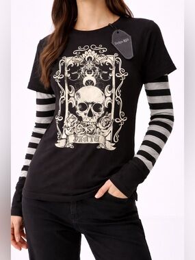 The Grave Girls Death Skull Tarot Graphic Layered Sleeve Tee XS NWT Goth